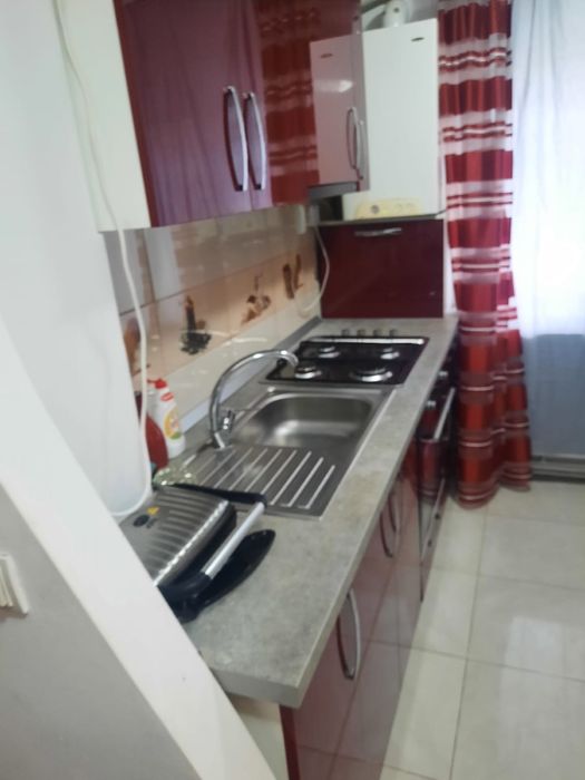 inchiriz garsoniera zona strand