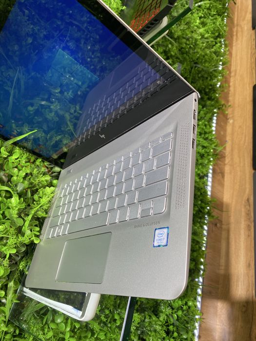 Hp envy core i7 ekrani sensorli