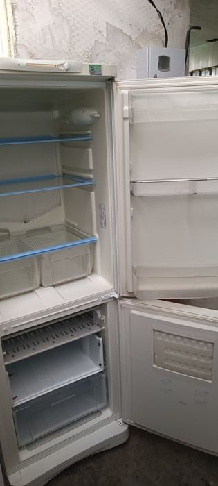 Продам холодильники