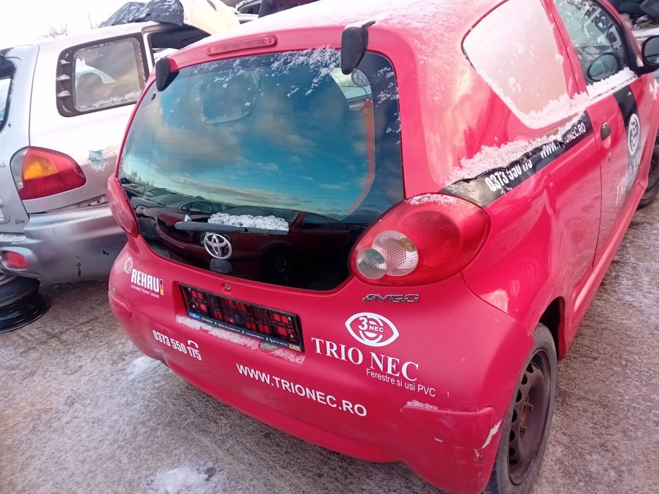 Piese ,elemente caroserie toyota aygo 2010
