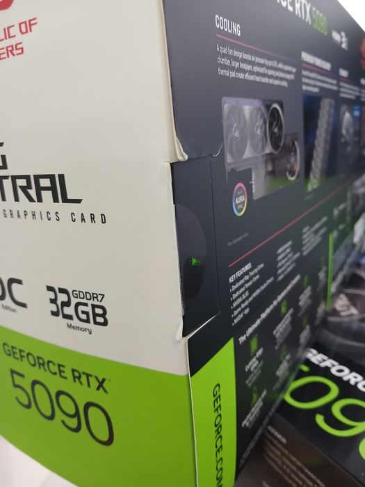 RTX 5090 ASUS Rog Astral