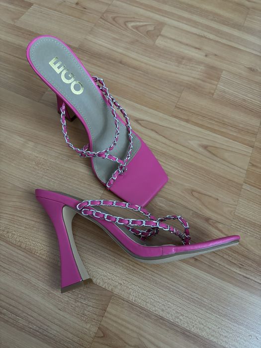 Чехли с ток - цвят фуксия