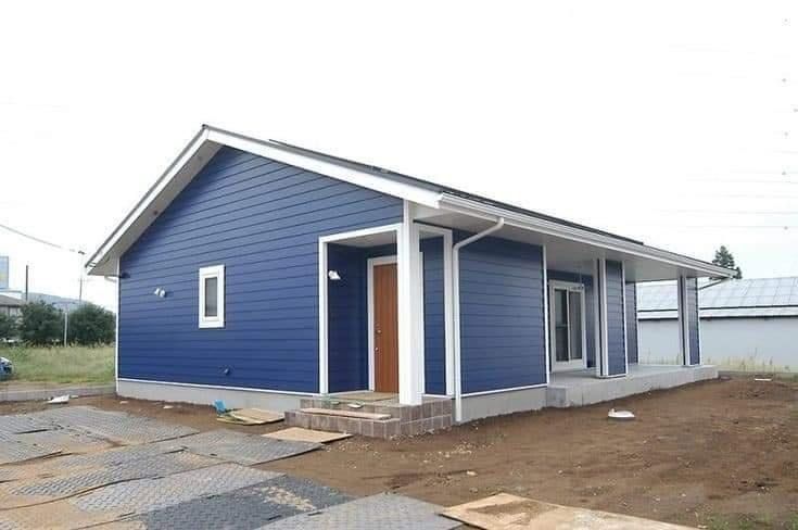 Executam case din panouri sandwici la cheie