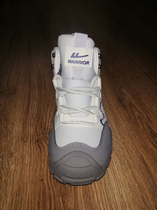 Кроссовки димисезонные