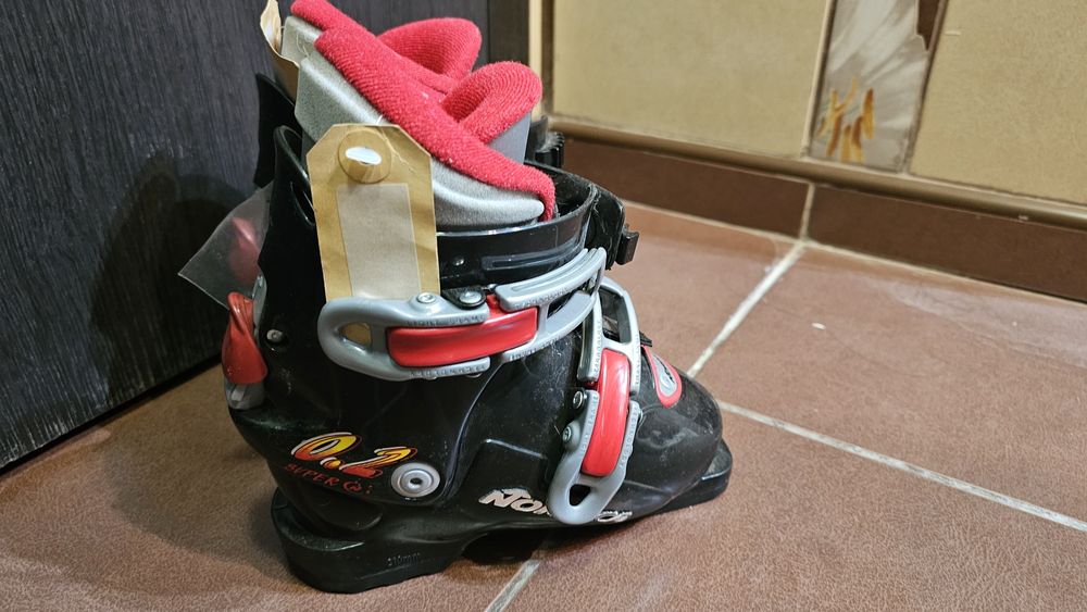 Clapari ski schi copii marca Nordica