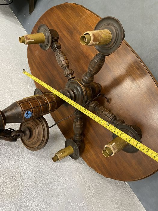 Френски полилей от дъб  лампа дърворезба