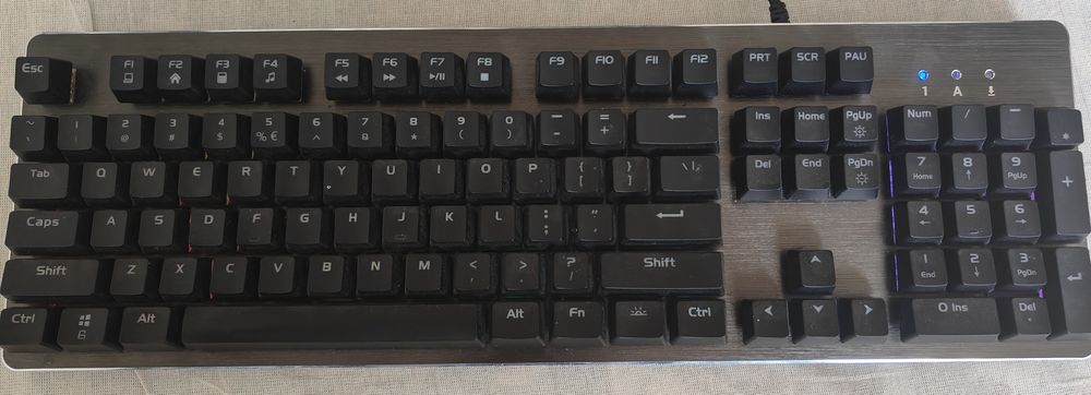 SilverCrest Gaming Klaviatura – HCS0730 (RGB yoritilishi bilan)