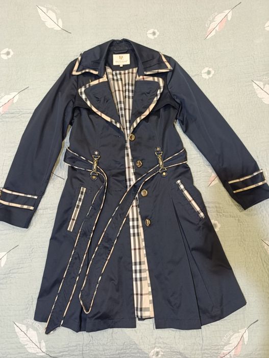 Плащ De'lizza с принтом  Burberry  44 размер