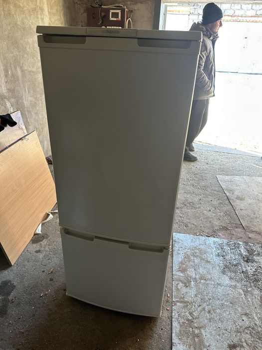 Продам холодильник Бирюса