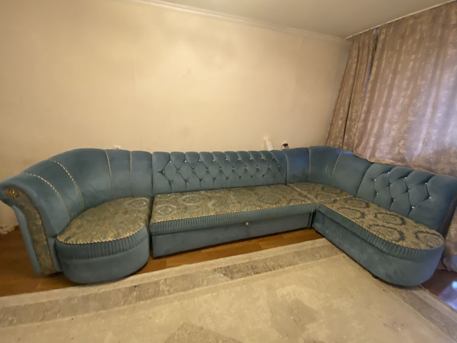 Продам диван 3,5 метров