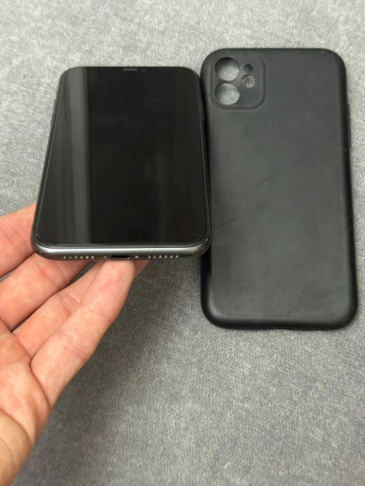 Iphone 11  90% аккумулятор