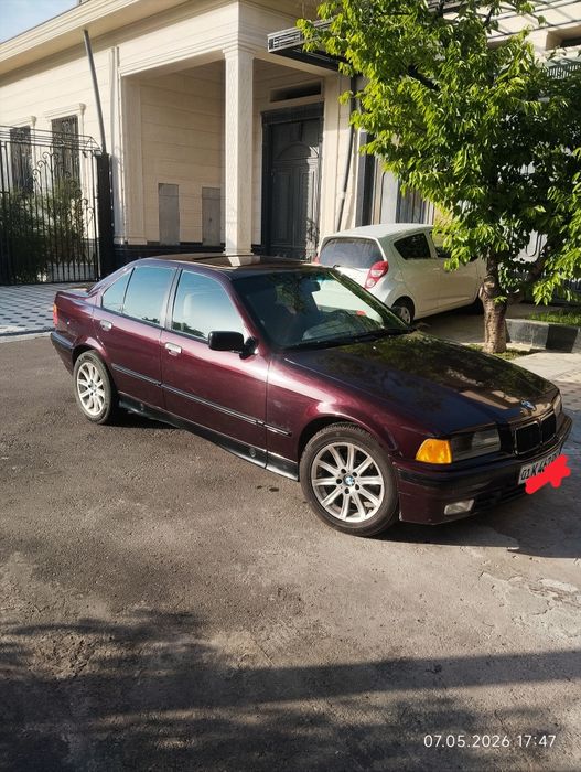 Срочно продам БМВ 318
