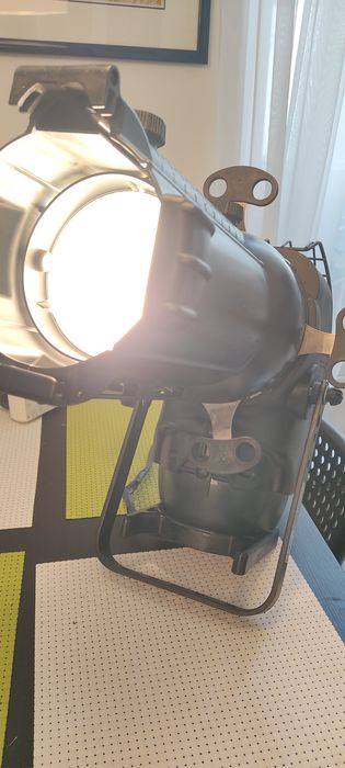 Proiector Selecon Pacific 12 - 28