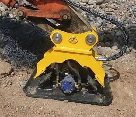 Placa compactoare miniexcavator Caterpillar, Kubota, Hitachi, Volvo