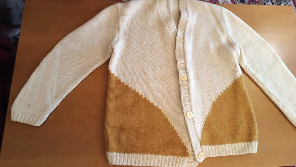 Вълнена мъжка жилетка