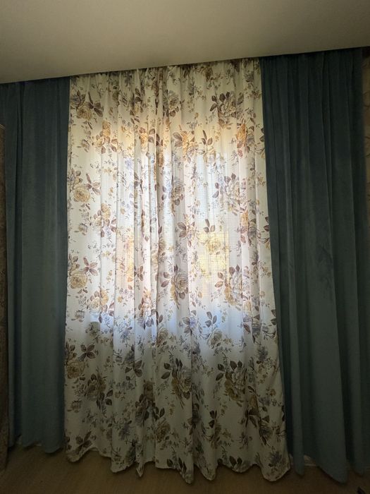 Продам шторы. Состояние отличное.
