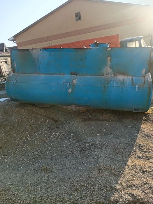 Yomkost 8tonnalik zilga tushadi toza ichimlik suviniki