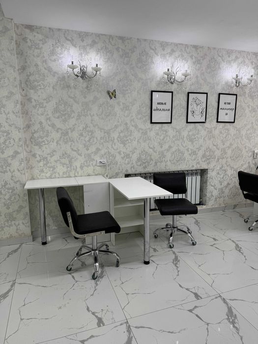 Место под маникюр