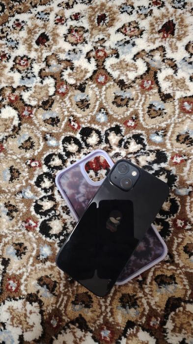 Срочно продаю Айфон 13