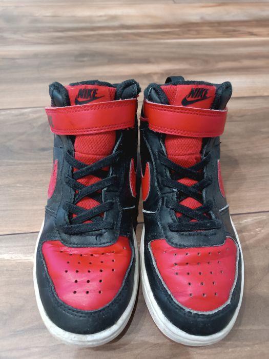 Детски спортни обувки Nike