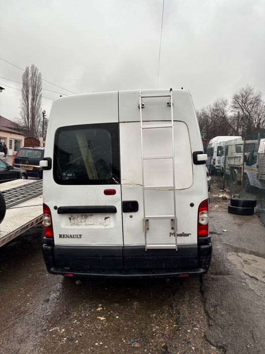 Renault Master 2.5 dci 100кс