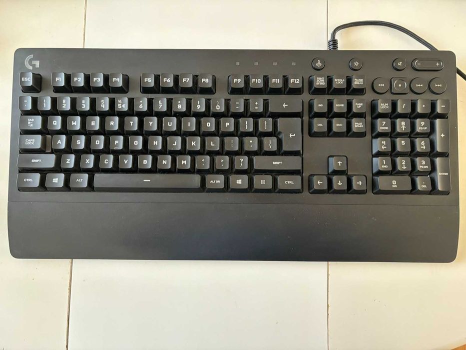 Клавиатура Gaming Logitech G213 RGB
