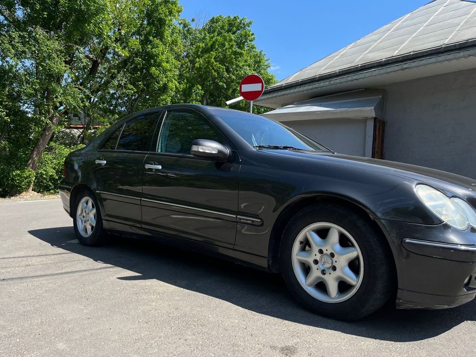 MERCEDES-BENZ E-Class 2001 — imagine 2