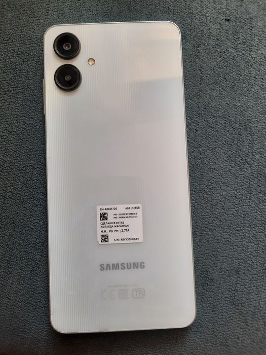 Продам Samsung A06.  128