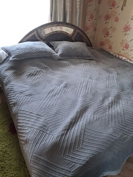 Продам спальный гарнитур