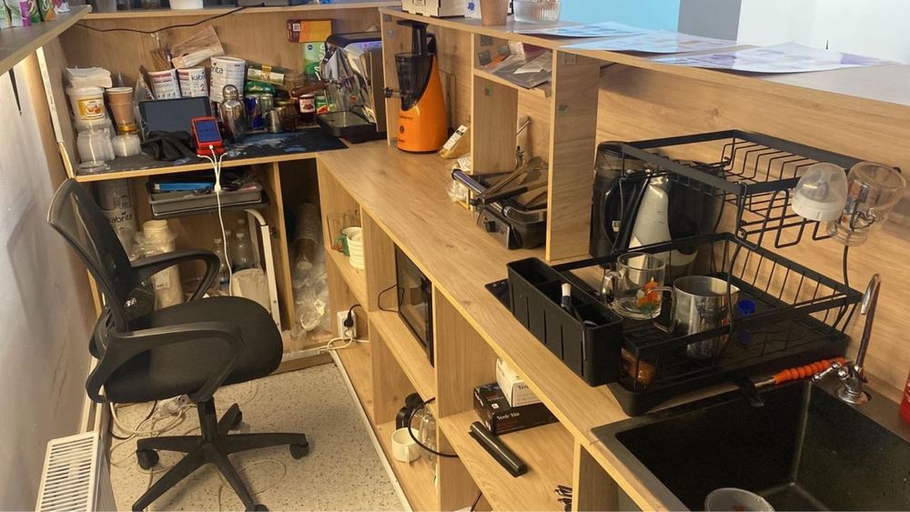 Продаются столы состояние отличное