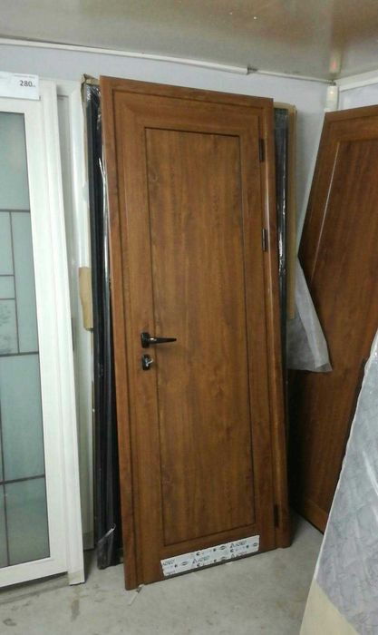 Алуминиева врата за баня