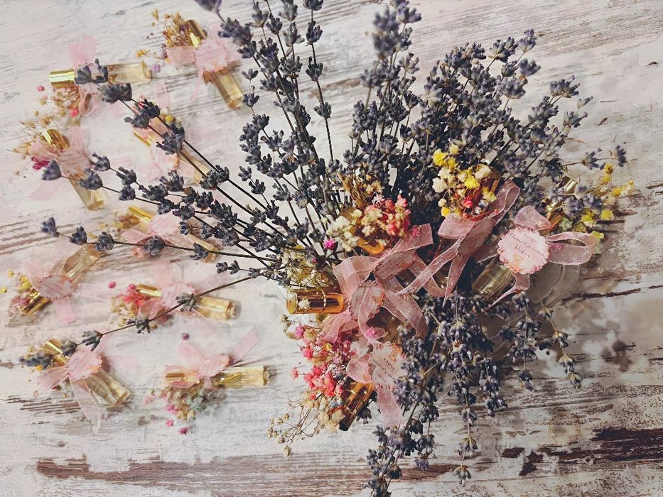 Подаръци за гости - Ръчно изработени мини парфюмчета