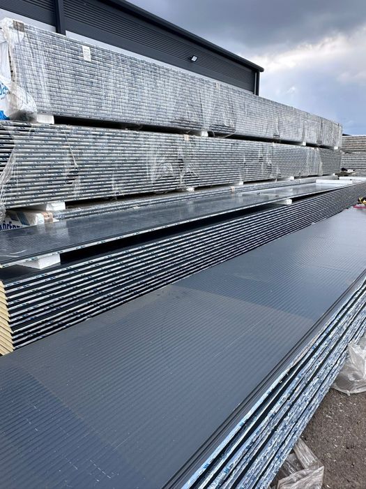 Panouri sandwich acoperiș și perete