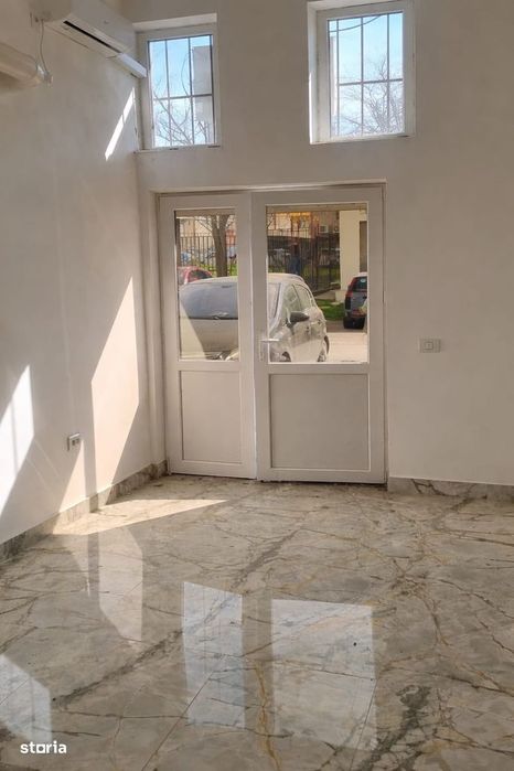 Inchiriez Spatiu Comercial Parter Bloc Pelican