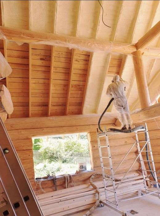 Izolatie spuma poliuretanica izolatii celuloza poliuree