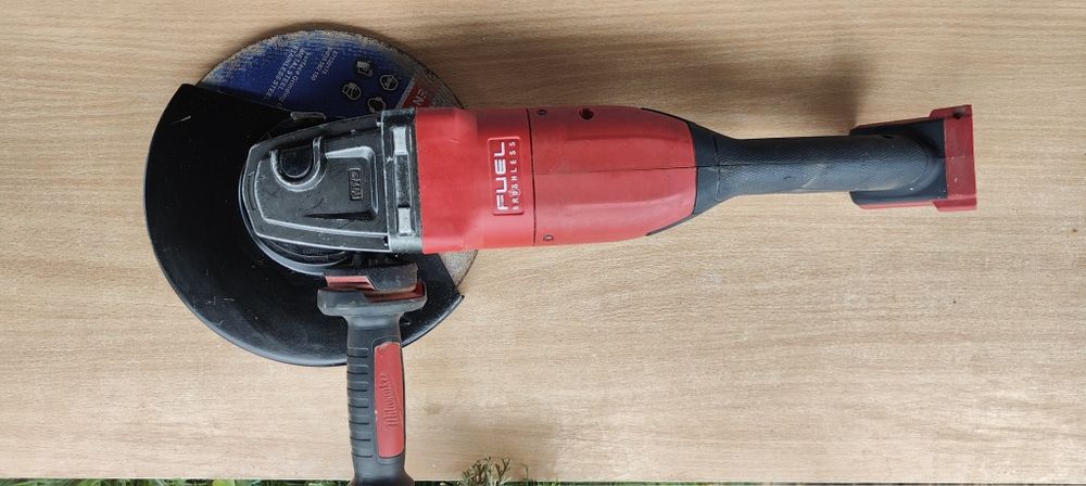 Milwaukee flex polizor unghiular 230