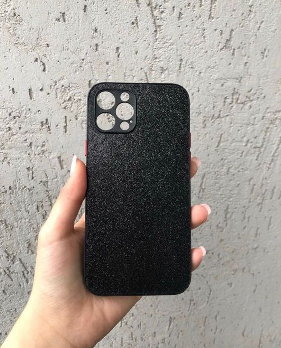 Блестящ черен кейс