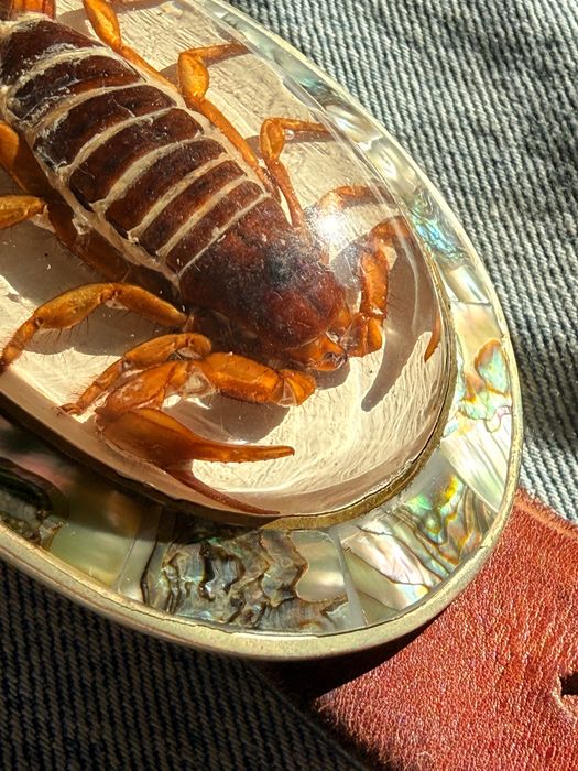 Уникален колан от Мексико със СКОРПИОН и седеф – ръчна изработка