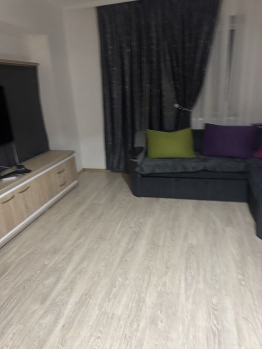 Inchiriez apartament in compexul Ring Grand