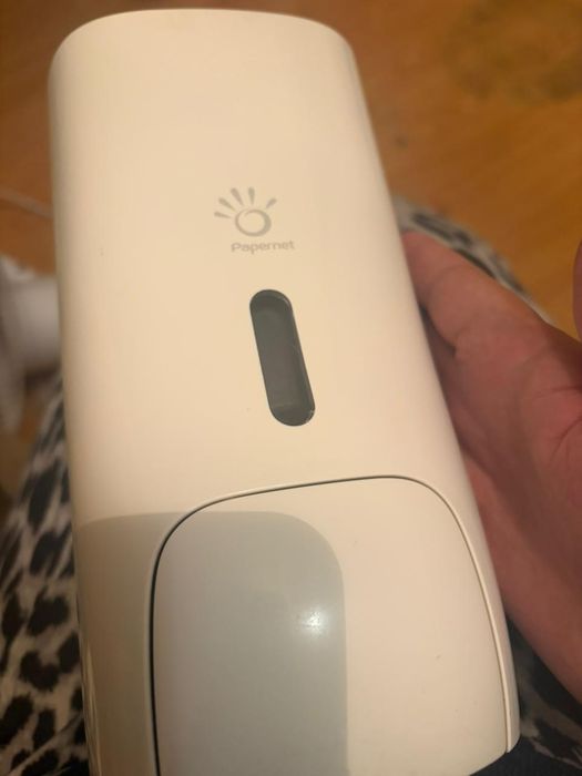 Диспенсер в Kimberley Clarke