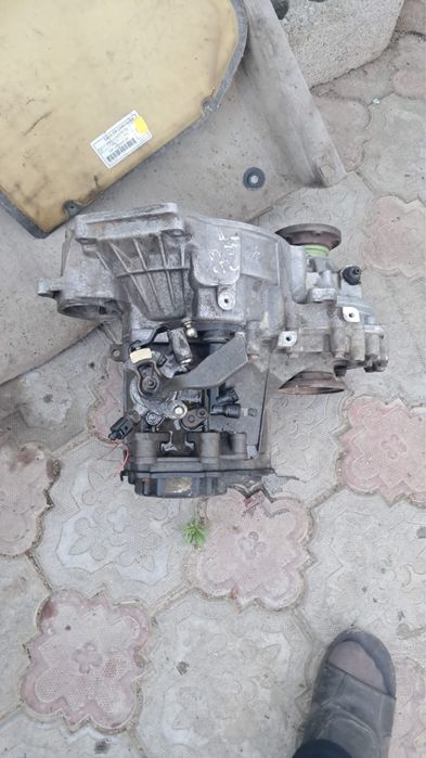 Коробка механика гольф 4 2.3