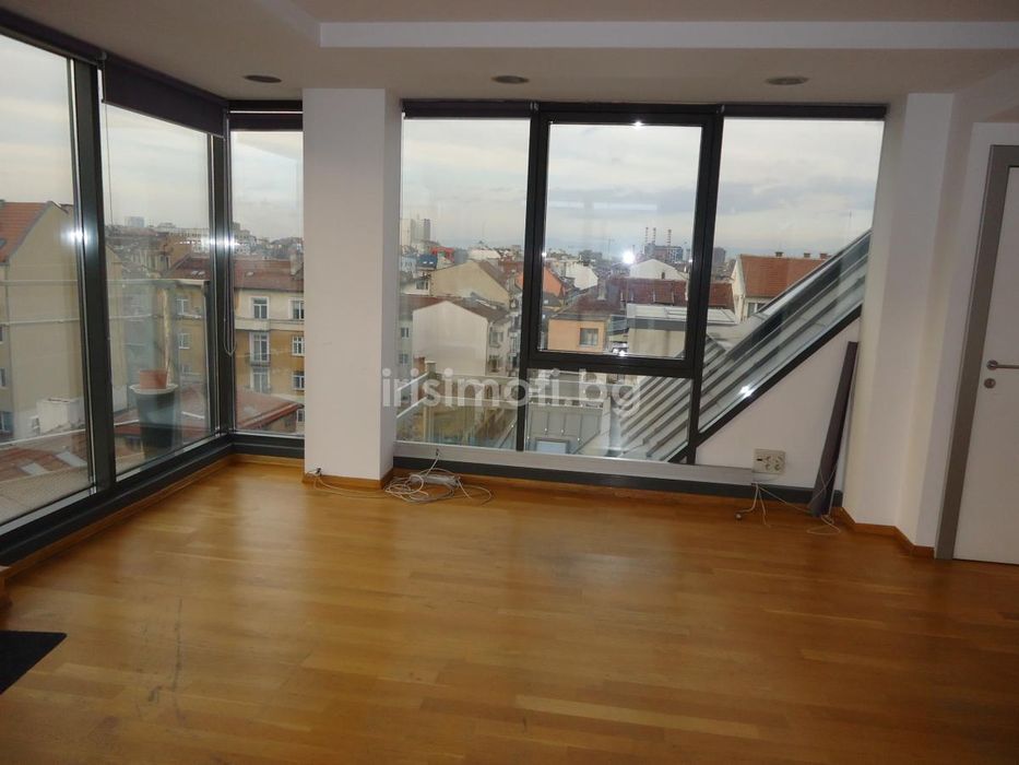 Дава се под наем Офис в София, Център - 115 кв.м за 1495 € - Снимка #2