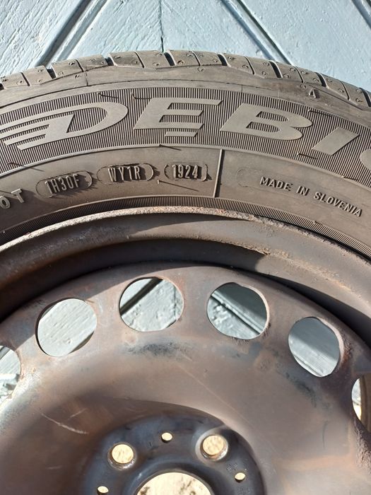 Летни гуми 205/55-16 с джанти