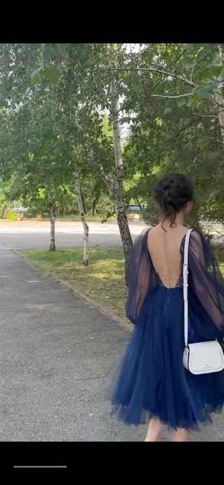 Элегантное вечернее платье