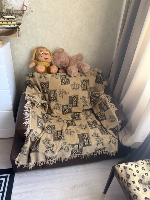 Продам Диван и 2 кресла