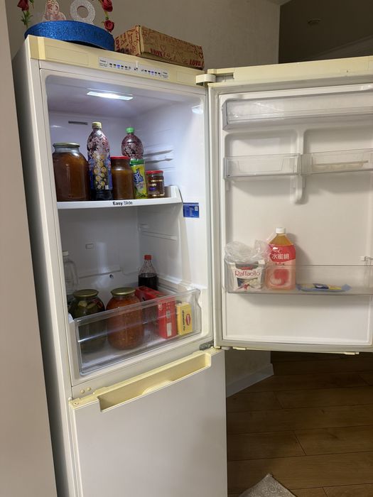 Продам холодильник