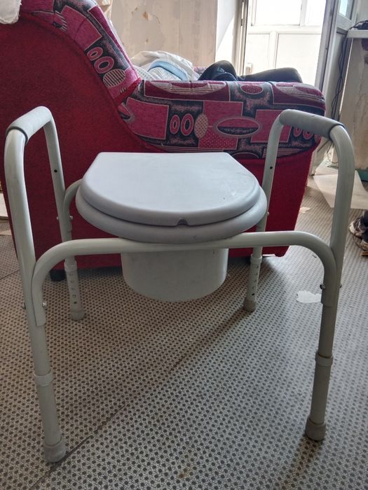 Продам инвалидную коляску