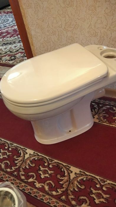 Продам унитаз без бочка