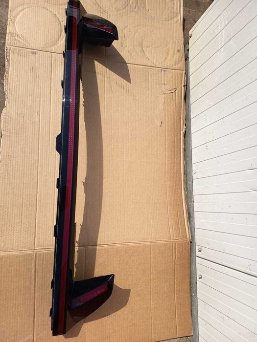 Lentilă/carcasă lampă centrală spate combinată HYUNDAI TUCSON NX4