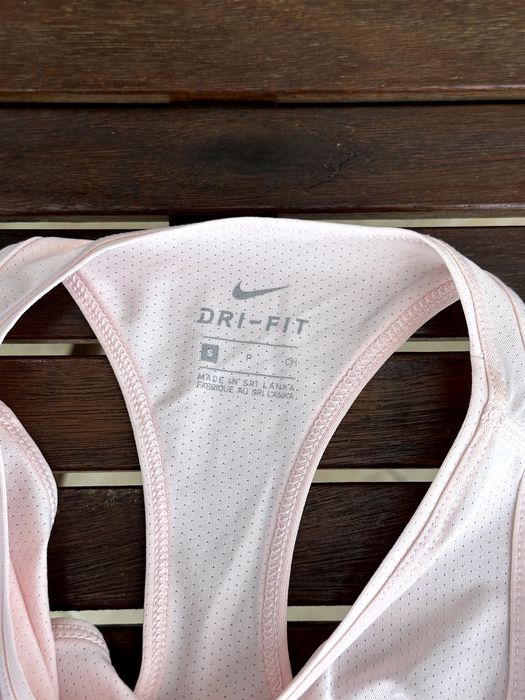Дамски потник Nike Dri-FIT - размер S, Отлично състояние